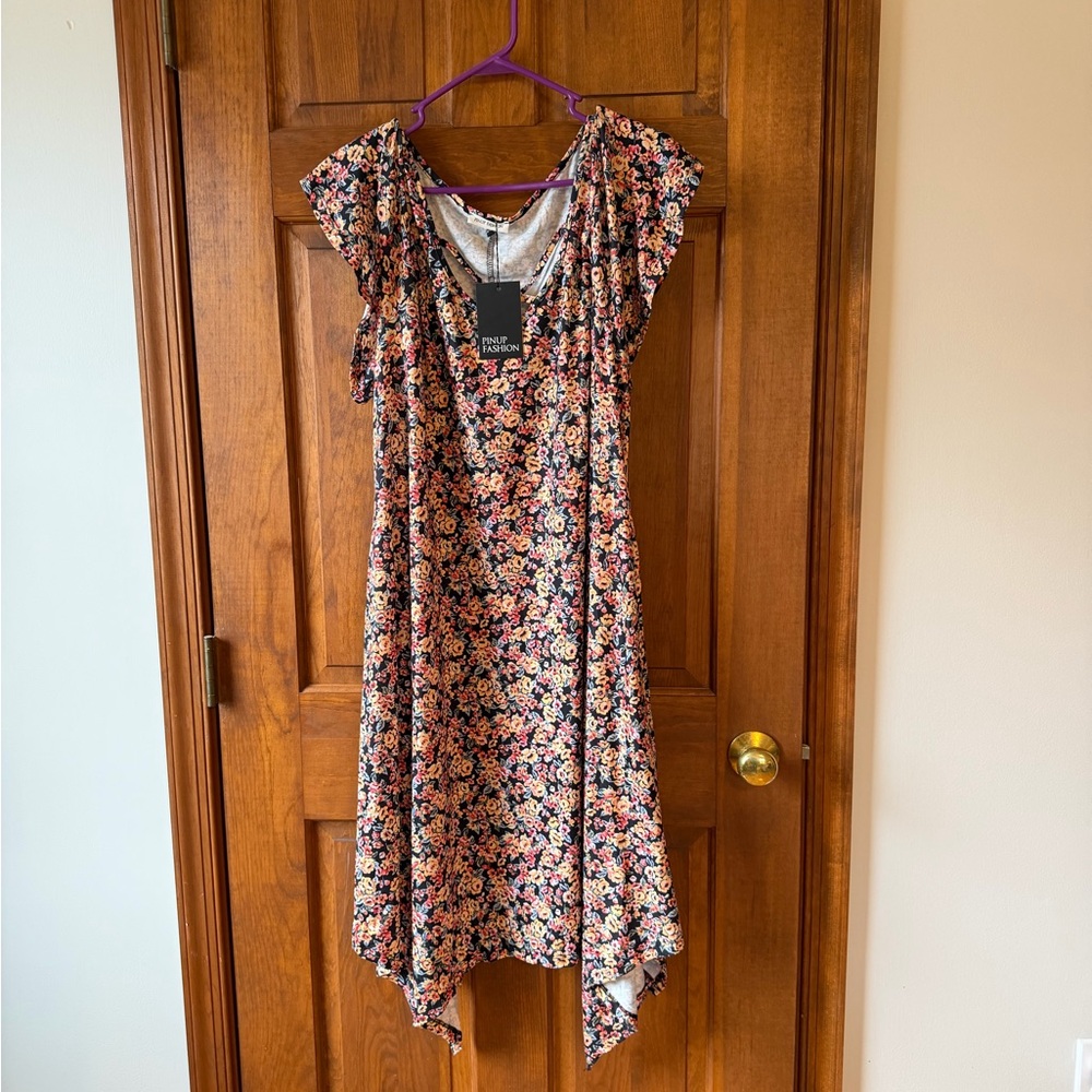 Floral Flutter Sleeve A-Line Dress - Black/Pink